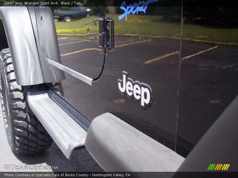 Black / Tan 1997 Jeep Wrangler Sport 4x4