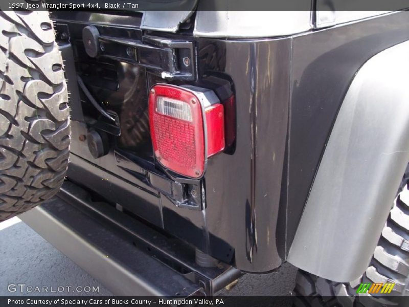 Black / Tan 1997 Jeep Wrangler Sport 4x4