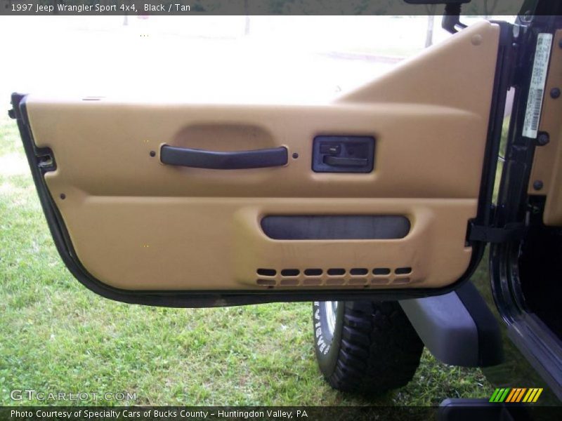 Black / Tan 1997 Jeep Wrangler Sport 4x4