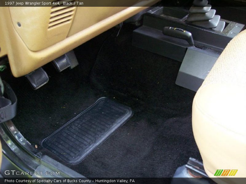 Black / Tan 1997 Jeep Wrangler Sport 4x4