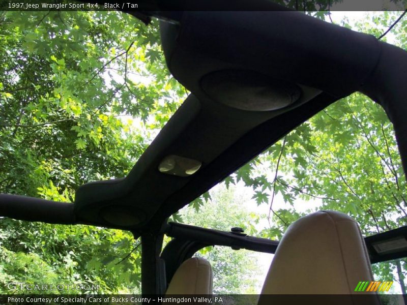 Black / Tan 1997 Jeep Wrangler Sport 4x4