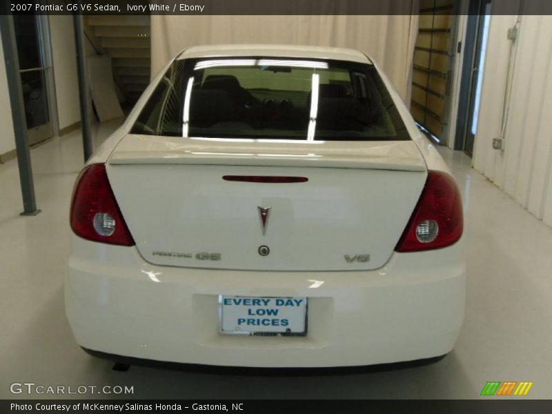 Ivory White / Ebony 2007 Pontiac G6 V6 Sedan