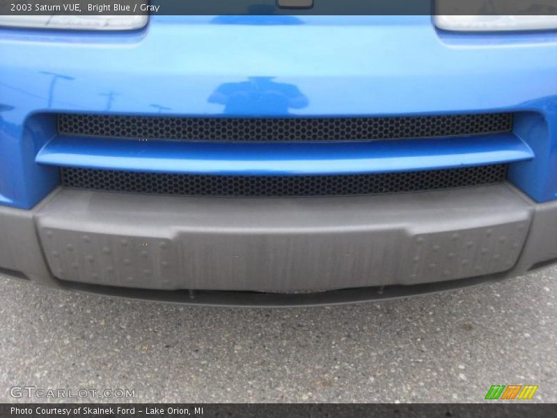 Bright Blue / Gray 2003 Saturn VUE