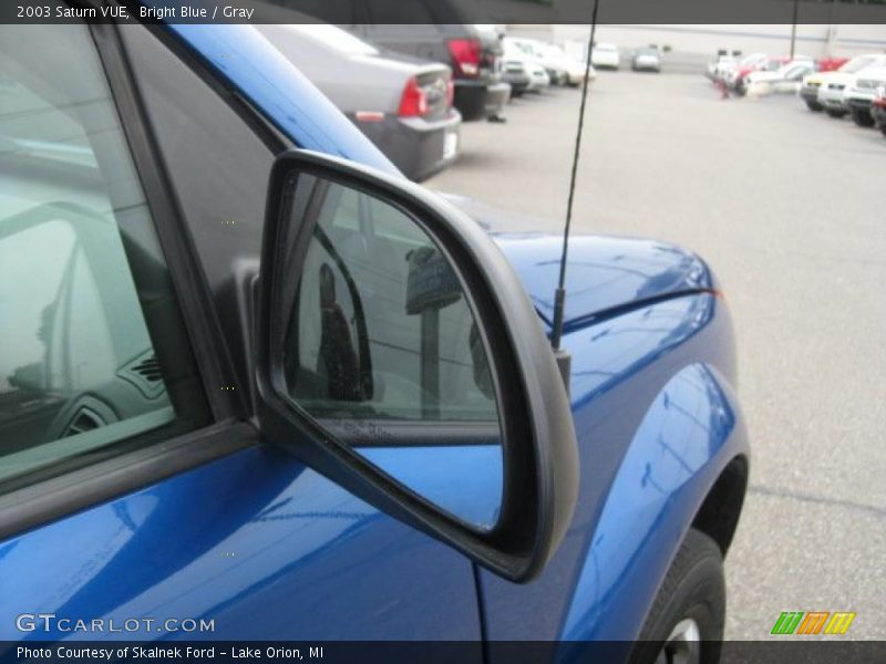 Bright Blue / Gray 2003 Saturn VUE