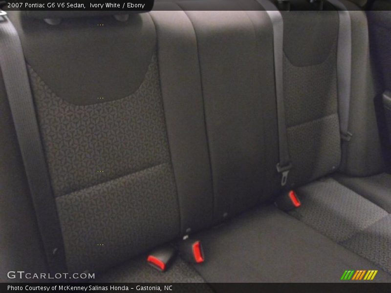 Ivory White / Ebony 2007 Pontiac G6 V6 Sedan
