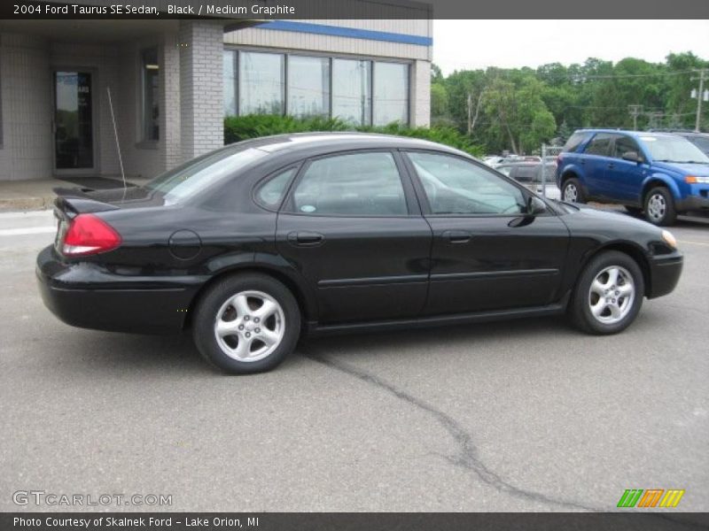 Black / Medium Graphite 2004 Ford Taurus SE Sedan