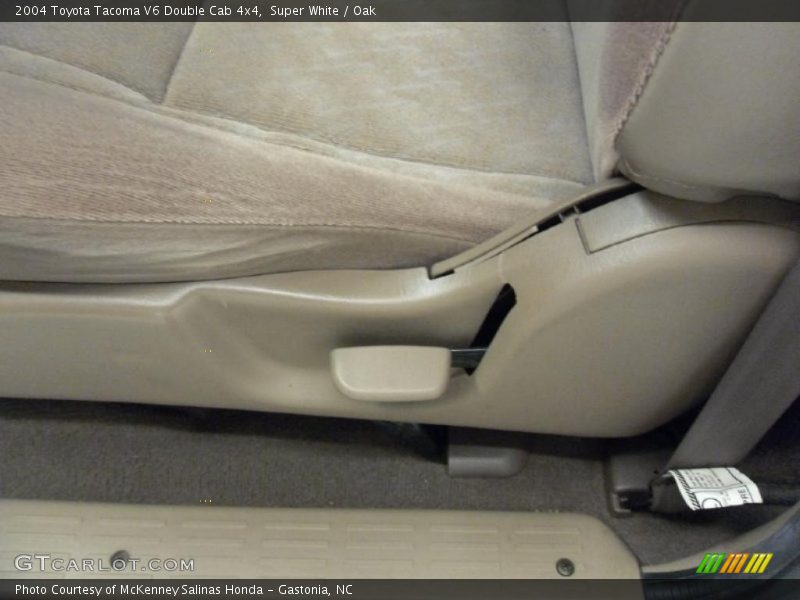 Super White / Oak 2004 Toyota Tacoma V6 Double Cab 4x4
