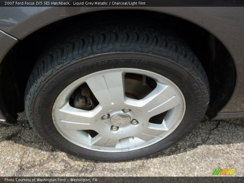 Liquid Grey Metallic / Charcoal/Light Flint 2007 Ford Focus ZX5 SES Hatchback