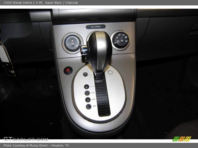 Super Black / Charcoal 2009 Nissan Sentra 2.0 SR