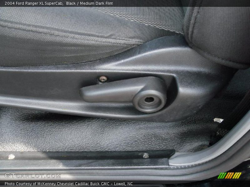 Black / Medium Dark Flint 2004 Ford Ranger XL SuperCab