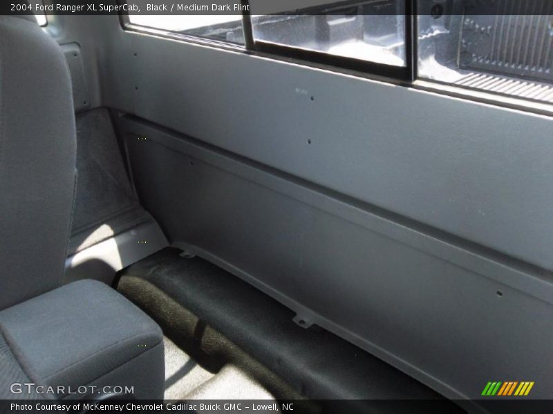 Black / Medium Dark Flint 2004 Ford Ranger XL SuperCab