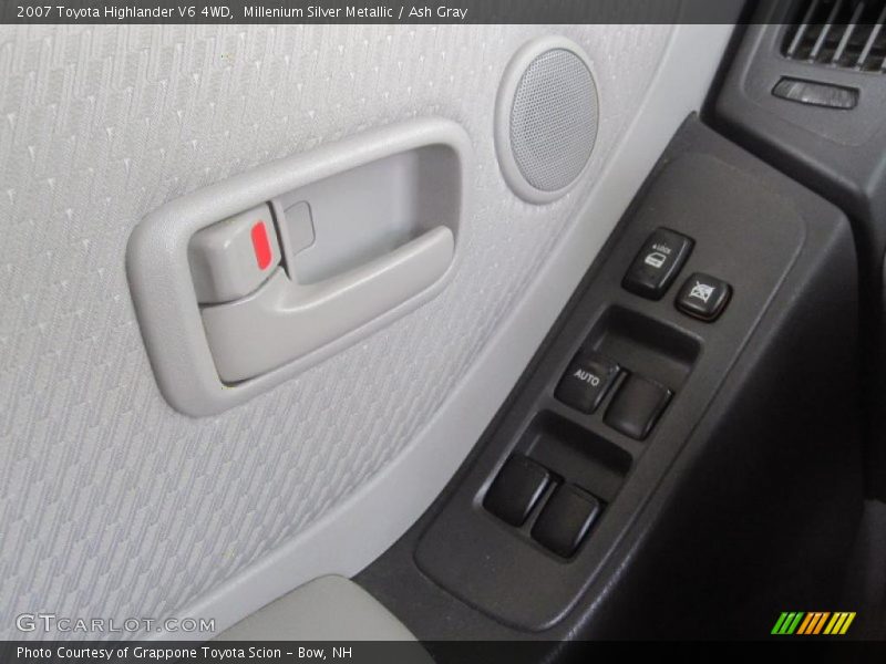Millenium Silver Metallic / Ash Gray 2007 Toyota Highlander V6 4WD