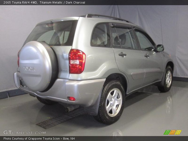 Titanium Metallic / Dark Charcoal 2005 Toyota RAV4 4WD
