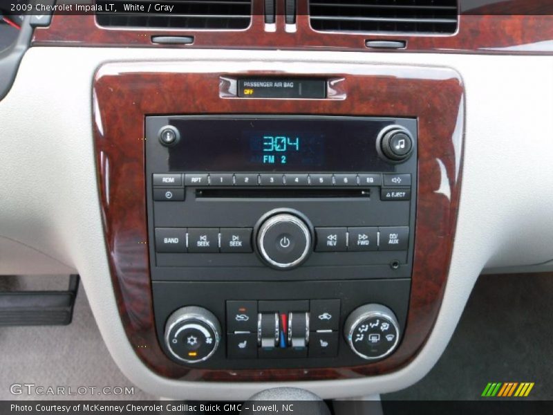 White / Gray 2009 Chevrolet Impala LT