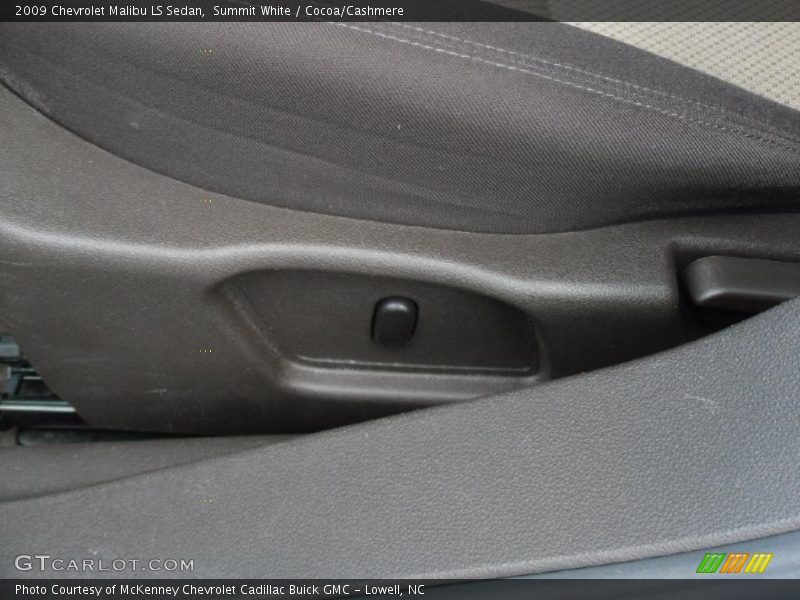 Summit White / Cocoa/Cashmere 2009 Chevrolet Malibu LS Sedan