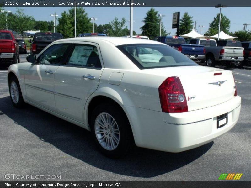 Cool Vanilla White / Dark Khaki/Light Graystone 2010 Chrysler 300 Touring