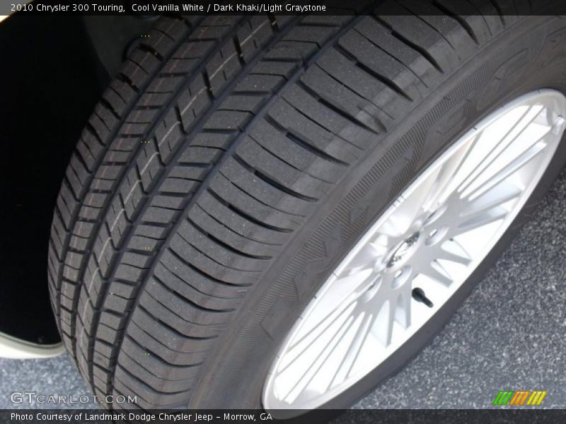 Cool Vanilla White / Dark Khaki/Light Graystone 2010 Chrysler 300 Touring
