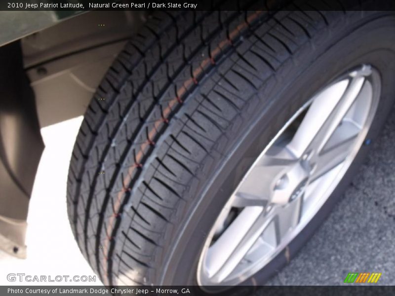 Natural Green Pearl / Dark Slate Gray 2010 Jeep Patriot Latitude
