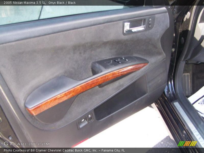 Onyx Black / Black 2005 Nissan Maxima 3.5 SL