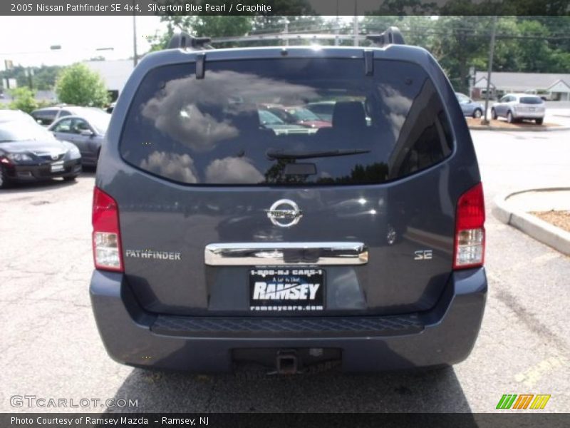 Silverton Blue Pearl / Graphite 2005 Nissan Pathfinder SE 4x4