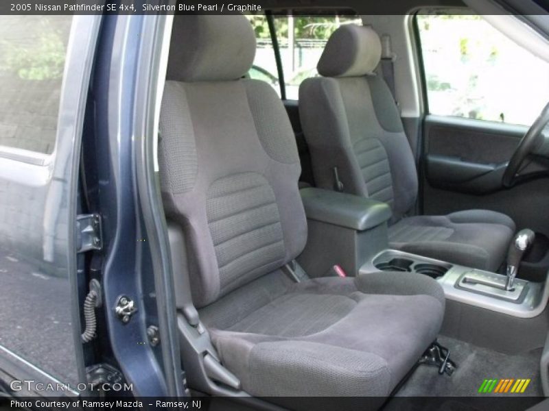 Silverton Blue Pearl / Graphite 2005 Nissan Pathfinder SE 4x4