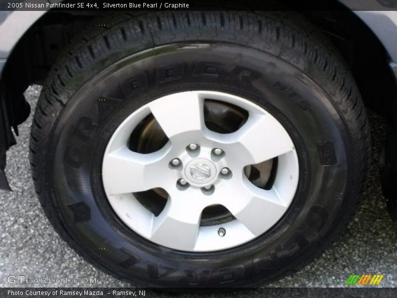 Silverton Blue Pearl / Graphite 2005 Nissan Pathfinder SE 4x4