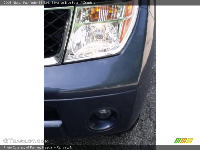 Silverton Blue Pearl / Graphite 2005 Nissan Pathfinder SE 4x4