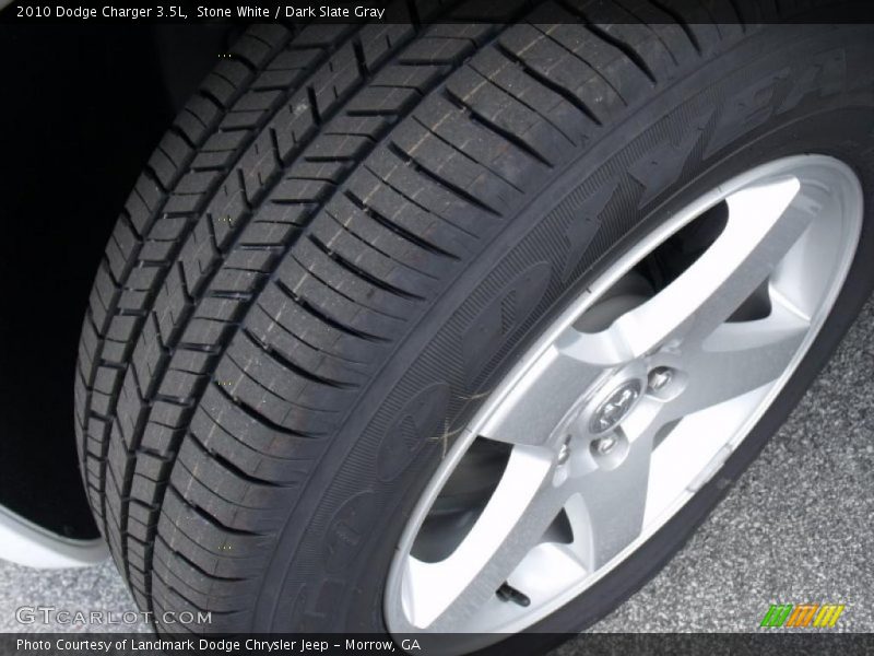 Stone White / Dark Slate Gray 2010 Dodge Charger 3.5L