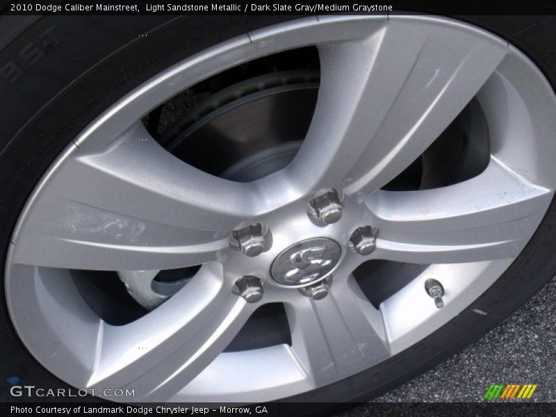 Light Sandstone Metallic / Dark Slate Gray/Medium Graystone 2010 Dodge Caliber Mainstreet