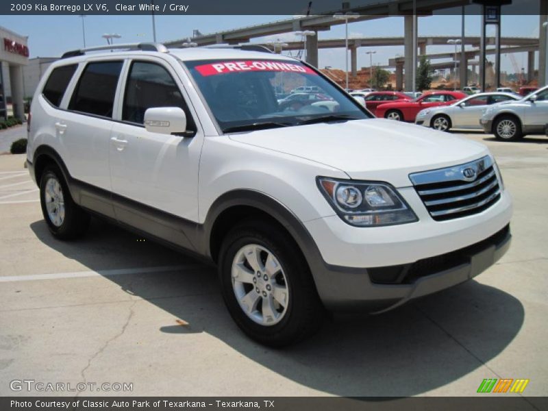 Clear White / Gray 2009 Kia Borrego LX V6