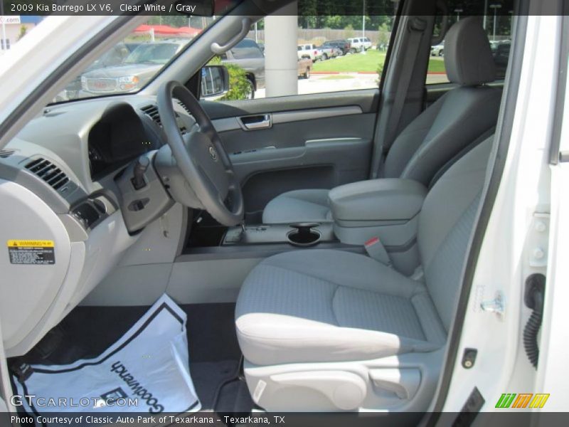 Clear White / Gray 2009 Kia Borrego LX V6