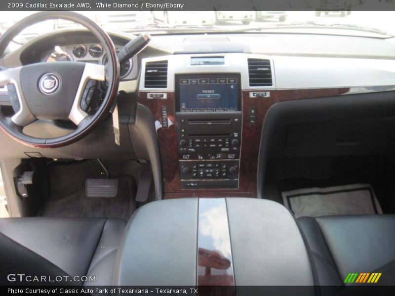 White Diamond / Ebony/Ebony 2009 Cadillac Escalade AWD