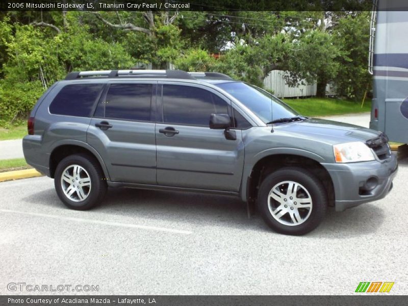 Titanium Gray Pearl / Charcoal 2006 Mitsubishi Endeavor LS