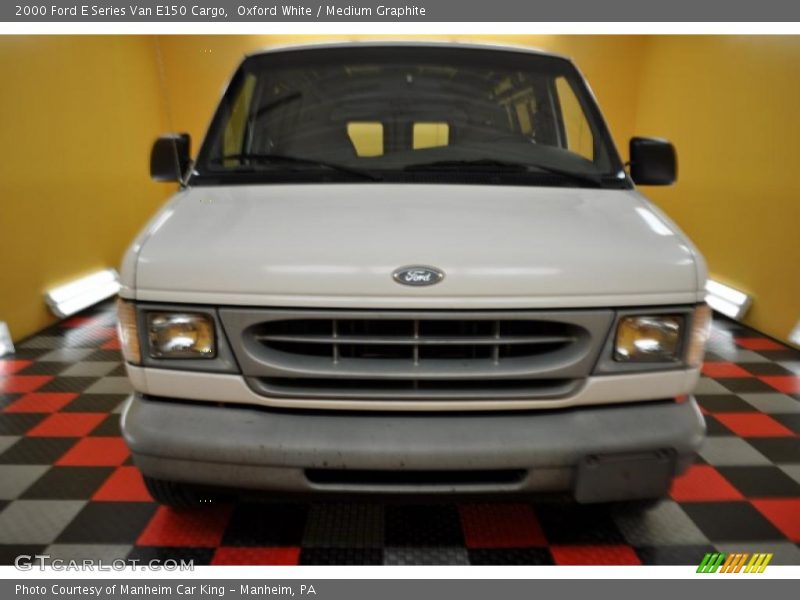Oxford White / Medium Graphite 2000 Ford E Series Van E150 Cargo