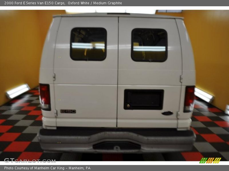 Oxford White / Medium Graphite 2000 Ford E Series Van E150 Cargo