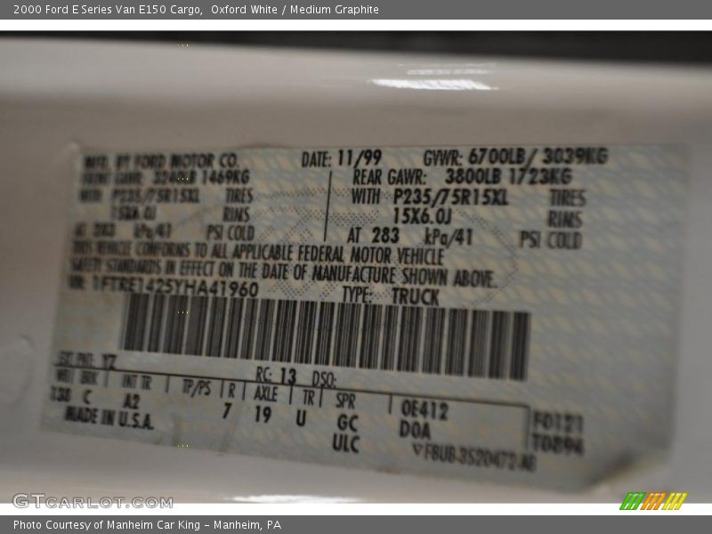 Oxford White / Medium Graphite 2000 Ford E Series Van E150 Cargo