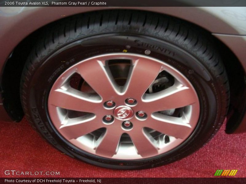Phantom Gray Pearl / Graphite 2006 Toyota Avalon XLS