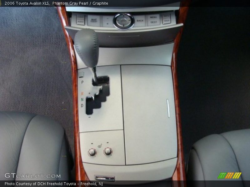 Phantom Gray Pearl / Graphite 2006 Toyota Avalon XLS