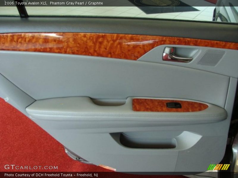 Phantom Gray Pearl / Graphite 2006 Toyota Avalon XLS