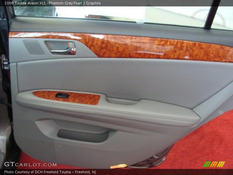 Phantom Gray Pearl / Graphite 2006 Toyota Avalon XLS