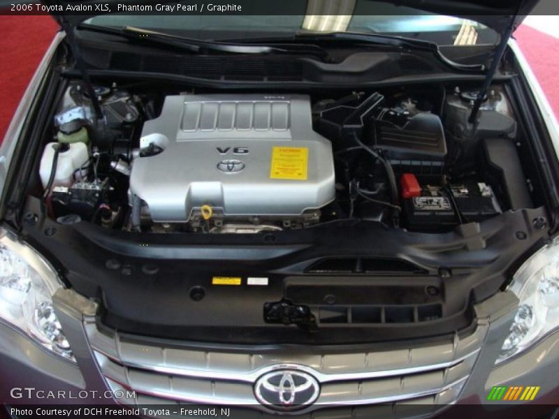Phantom Gray Pearl / Graphite 2006 Toyota Avalon XLS