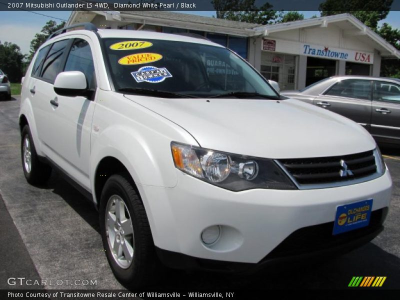 Diamond White Pearl / Black 2007 Mitsubishi Outlander LS 4WD