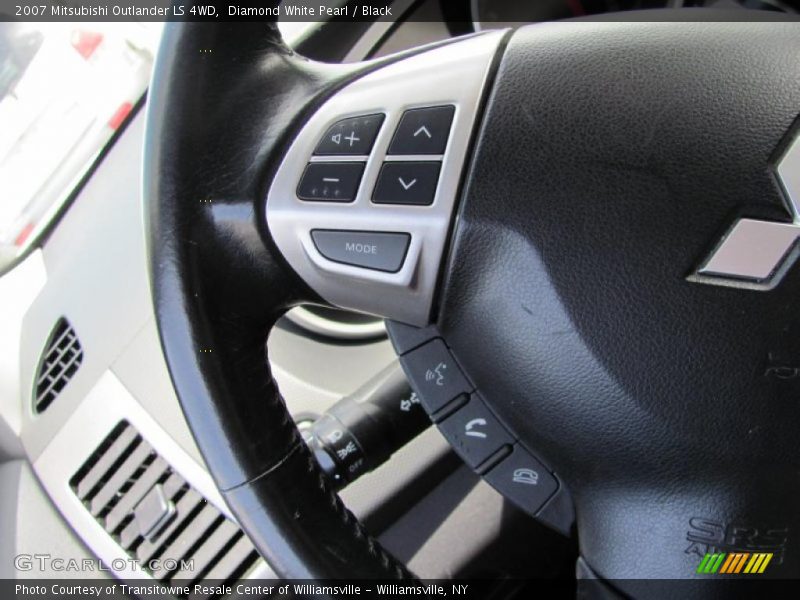Diamond White Pearl / Black 2007 Mitsubishi Outlander LS 4WD