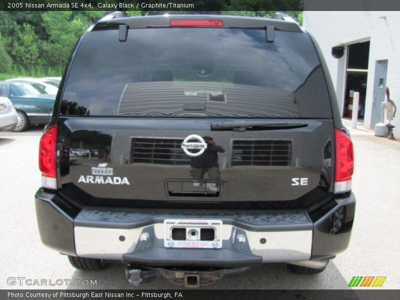 Galaxy Black / Graphite/Titanium 2005 Nissan Armada SE 4x4