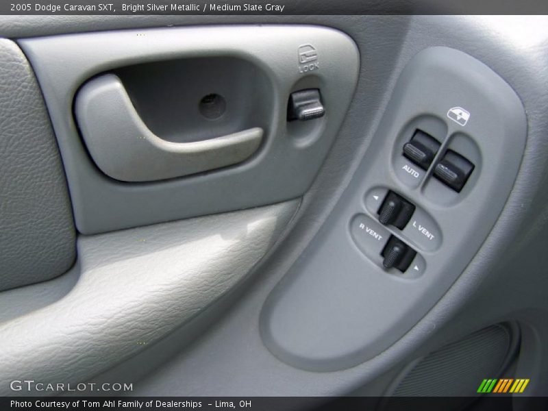 Bright Silver Metallic / Medium Slate Gray 2005 Dodge Caravan SXT