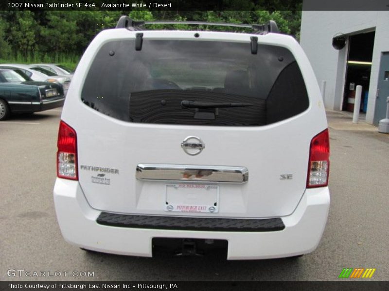 Avalanche White / Desert 2007 Nissan Pathfinder SE 4x4