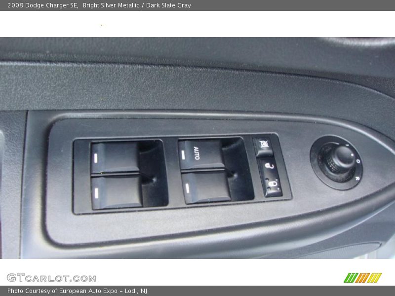 Bright Silver Metallic / Dark Slate Gray 2008 Dodge Charger SE