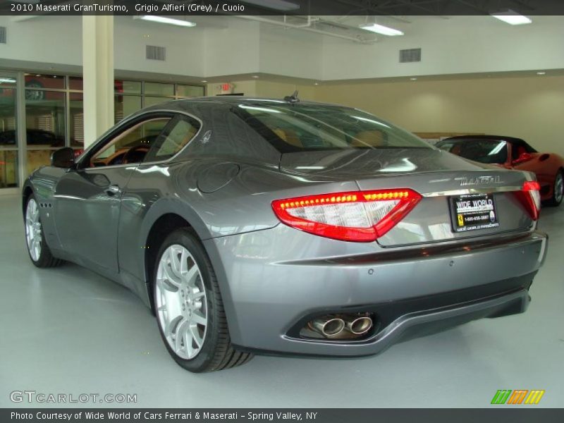 Grigio Alfieri (Grey) / Cuoio 2010 Maserati GranTurismo
