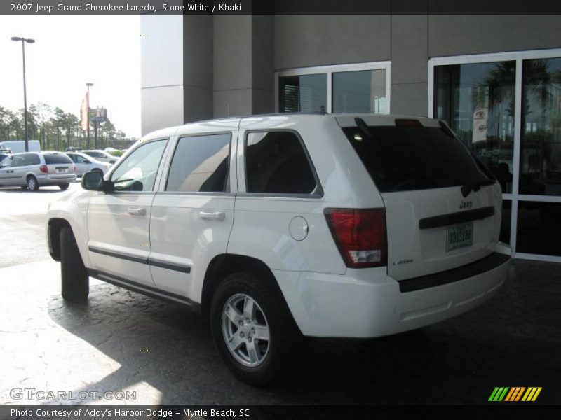 Stone White / Khaki 2007 Jeep Grand Cherokee Laredo