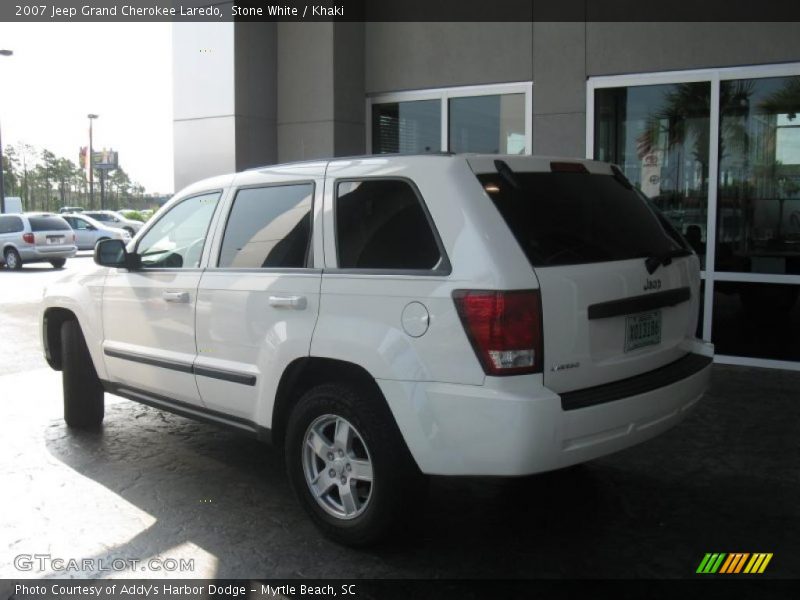 Stone White / Khaki 2007 Jeep Grand Cherokee Laredo